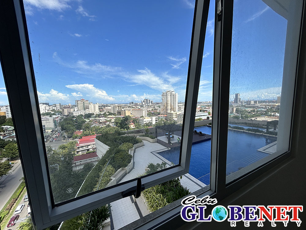 Corner Studio in Taft East Gate in Cebu Business Park